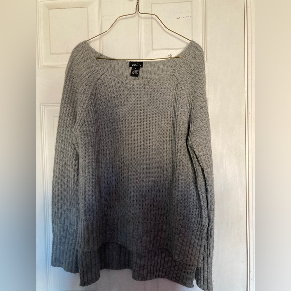 grey knit sweater